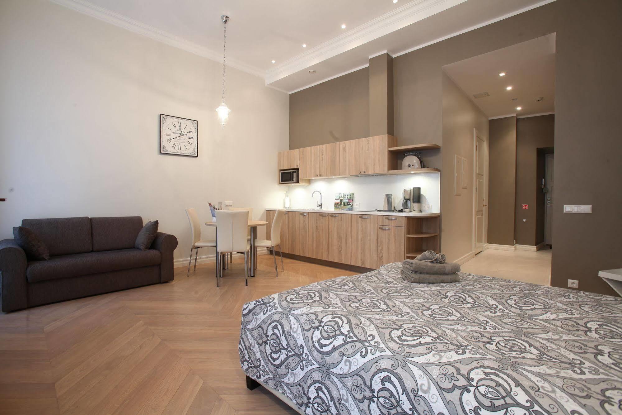 Delta Apartments - Old Town View Apartment Talin Exterior foto
